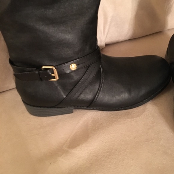 Michael Kors Boots (Youth Size 5 ) NWOB - Picture 5 of 8